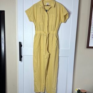 Universal Thread Light Yellow Jumpsuit Size 4